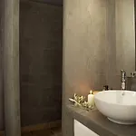 ヴィラ ヴァレリー スイーツ サントリーニ