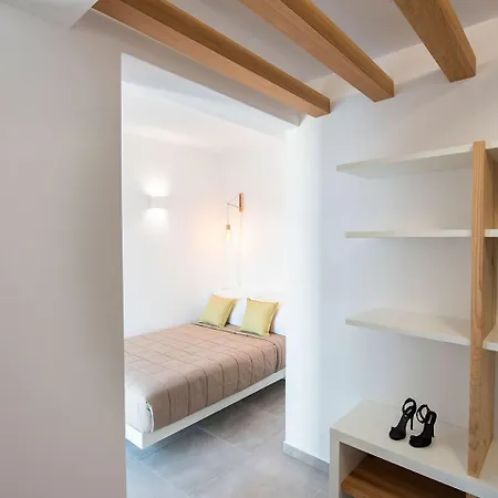 Valery * Fira (Santorini)