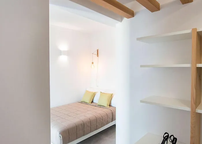 Valery * Fira (Santorini)