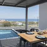 Valery * Fira (Santorini)