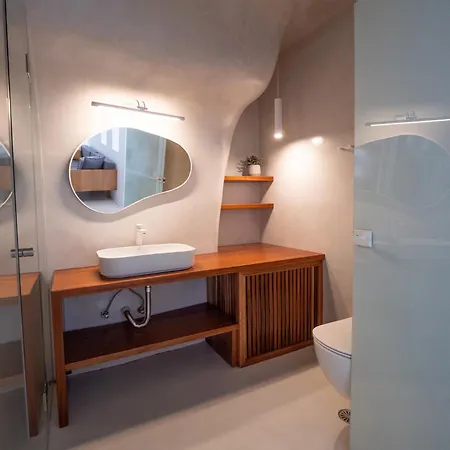 Valery * Fira (Santorini)