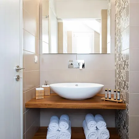 Valery Fira (Santorini)